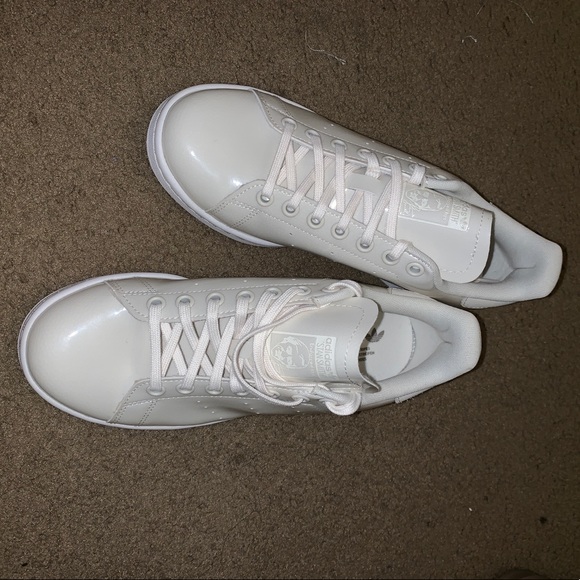Limited Edition Stan Smith - Picture 2 of 3